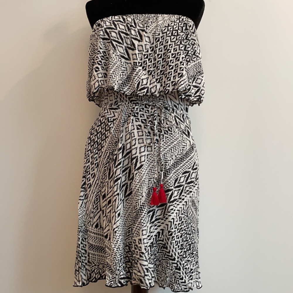 TART strapless casual dress